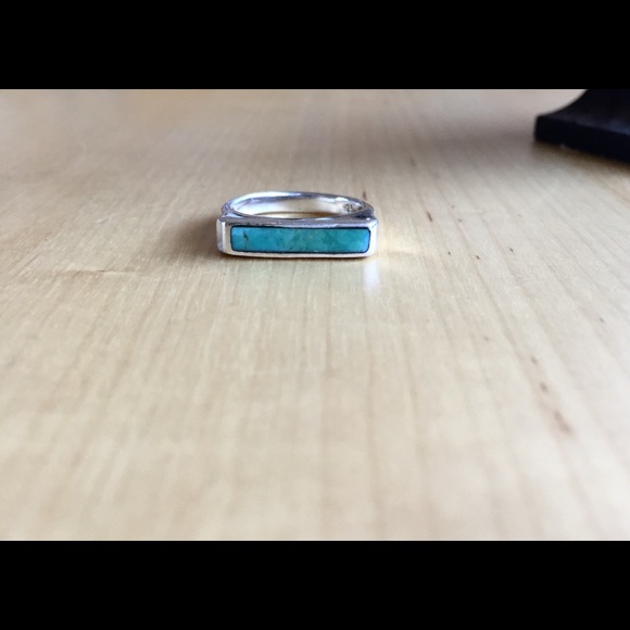 Vintage Turquoise and Sterling  ring size 7 EUC - Picture 4 of 4
